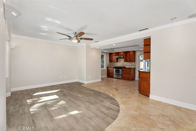 2199 National, Costa Mesa, CA 92627