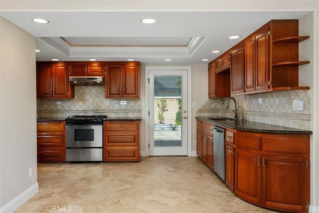 2199 National, Costa Mesa, CA 92627