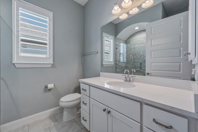 220 Mendocino LN, Austin, TX 78737
