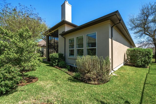220 Mendocino LN, Austin, TX 78737
