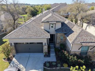 220 Mendocino LN, Austin, TX 78737