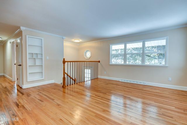 5 Deerleap Place, Saratoga Springs, NY 12866