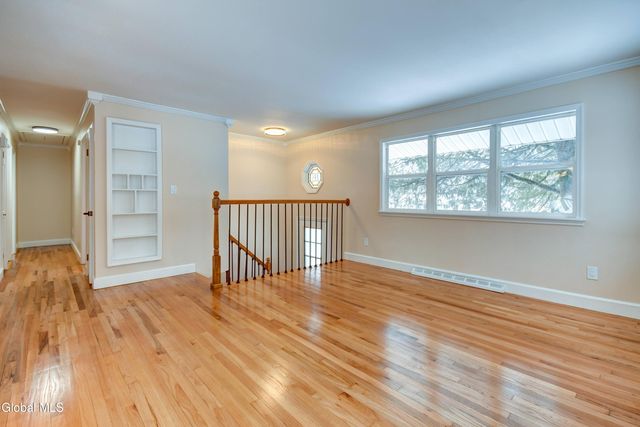 5 Deerleap Place, Saratoga Springs, NY 12866