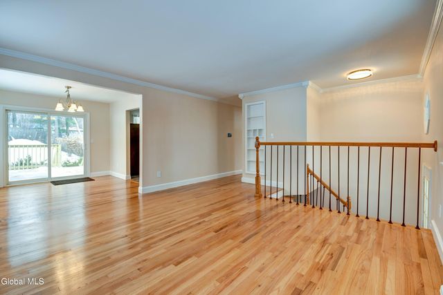 5 Deerleap Place, Saratoga Springs, NY 12866