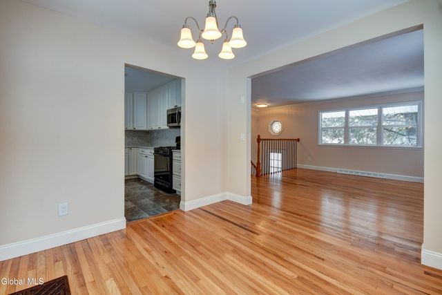 5 Deerleap Place, Saratoga Springs, NY 12866