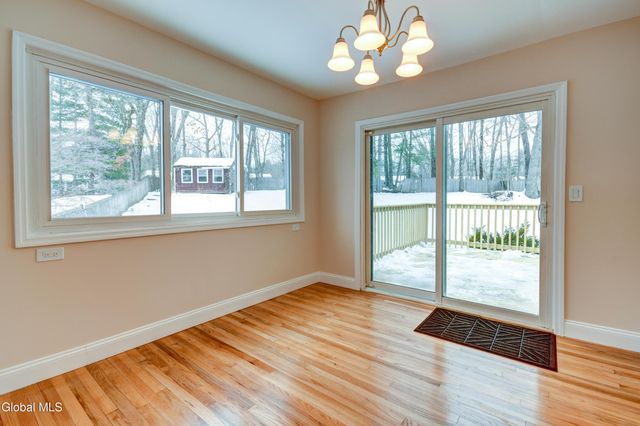 5 Deerleap Place, Saratoga Springs, NY 12866