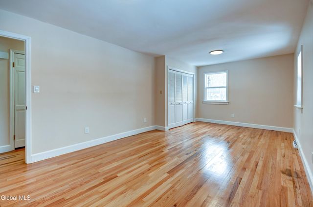 5 Deerleap Place, Saratoga Springs, NY 12866