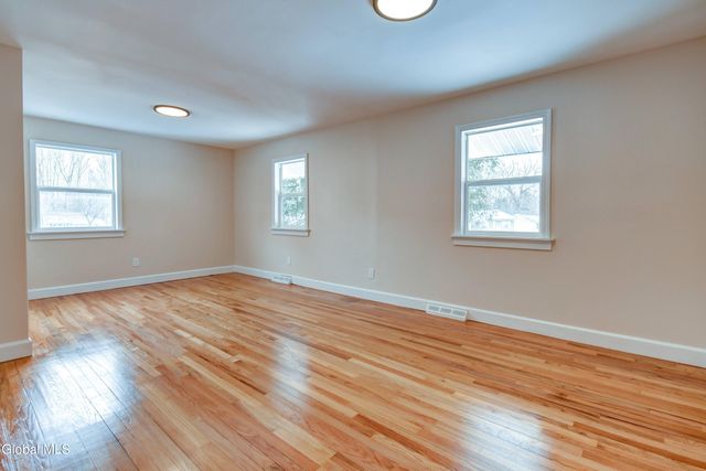 5 Deerleap Place, Saratoga Springs, NY 12866