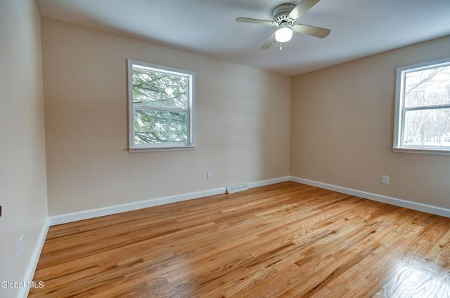 5 Deerleap Place, Saratoga Springs, NY 12866