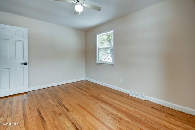 5 Deerleap Place, Saratoga Springs, NY 12866