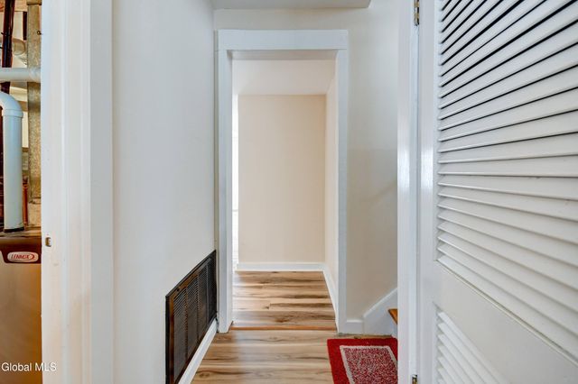 5 Deerleap Place, Saratoga Springs, NY 12866