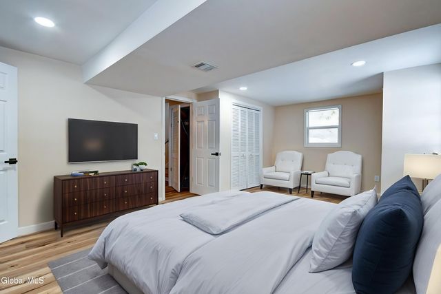 5 Deerleap Place, Saratoga Springs, NY 12866