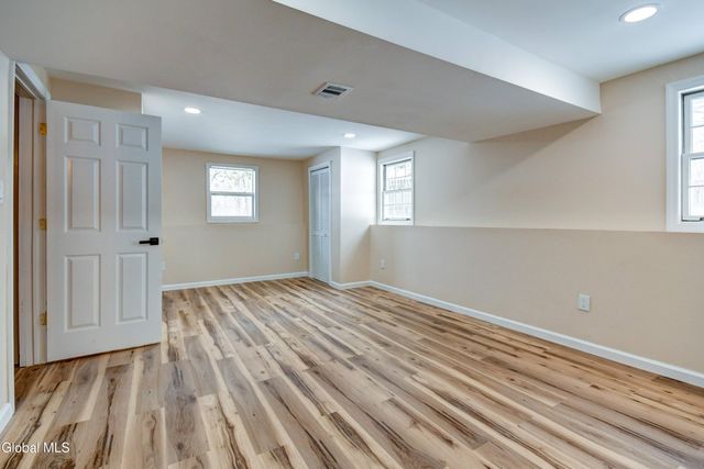 5 Deerleap Place, Saratoga Springs, NY 12866