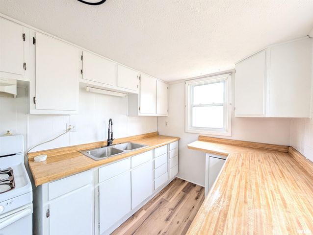 1407 MARTHA Street, Pekin, IL 61554