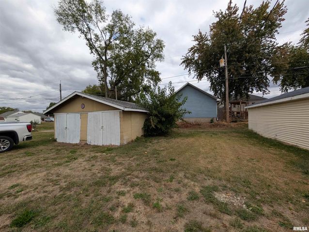 1407 MARTHA Street, Pekin, IL 61554