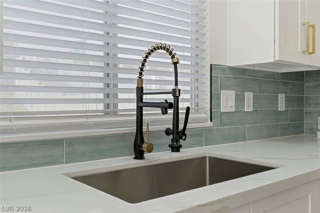 472 Wright Way, Henderson, NV 89015