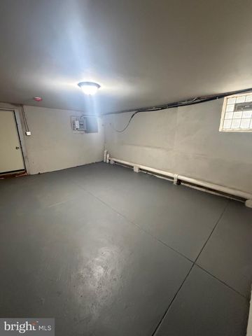 537 W OLNEY AVE, Philadelphia, PA 19120