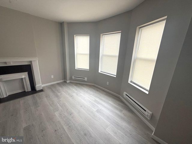 537 W OLNEY AVE, Philadelphia, PA 19120