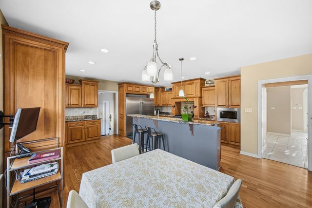 1819 Cornell Road, Flossmoor, IL 60422