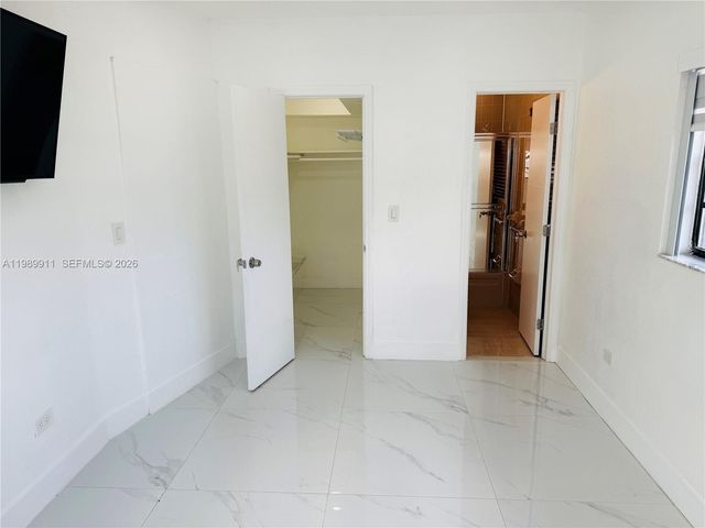 706 W 40th Pl Efficiency, Hialeah, FL 33012