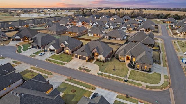 5705 Gold Stone Court, Mustang, OK 73064