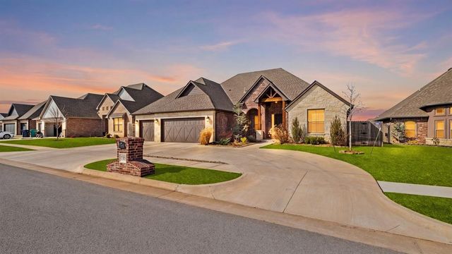 5705 Gold Stone Court, Mustang, OK 73064