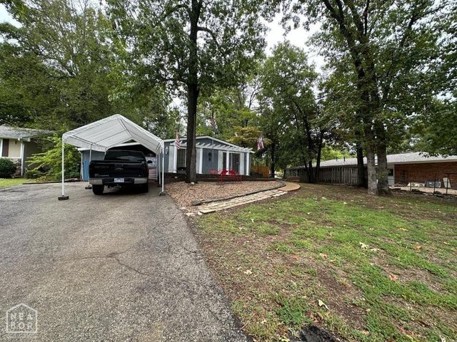 704 Birdie Drive, Mountain Home, AR 72653