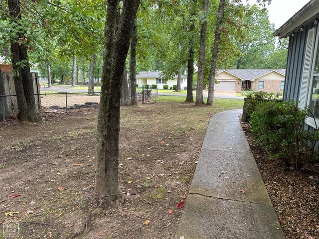 704 Birdie Drive, Mountain Home, AR 72653