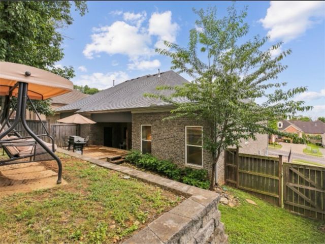 166 Cobbler Cir, Hendersonville, TN 37075