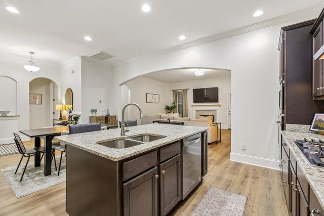 166 Cobbler Cir, Hendersonville, TN 37075