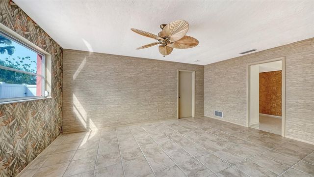 2839 RIVIERA DRIVE, Sarasota, FL 34232
