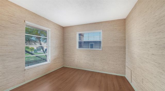 2839 RIVIERA DRIVE, Sarasota, FL 34232