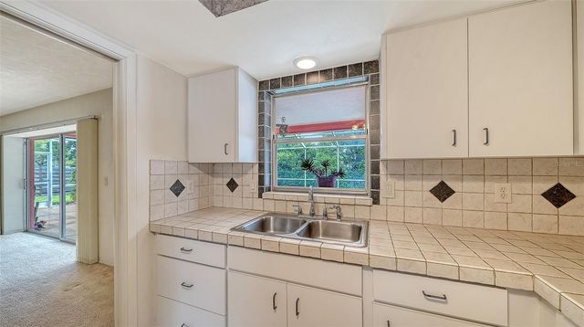 2839 RIVIERA DRIVE, Sarasota, FL 34232