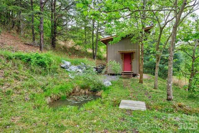 1146 Thomas Branch Road, Marshall, NC 28753