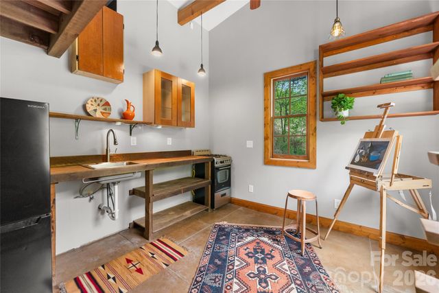 1146 Thomas Branch Road, Marshall, NC 28753