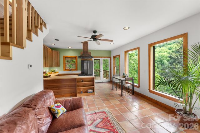 1146 Thomas Branch Road, Marshall, NC 28753