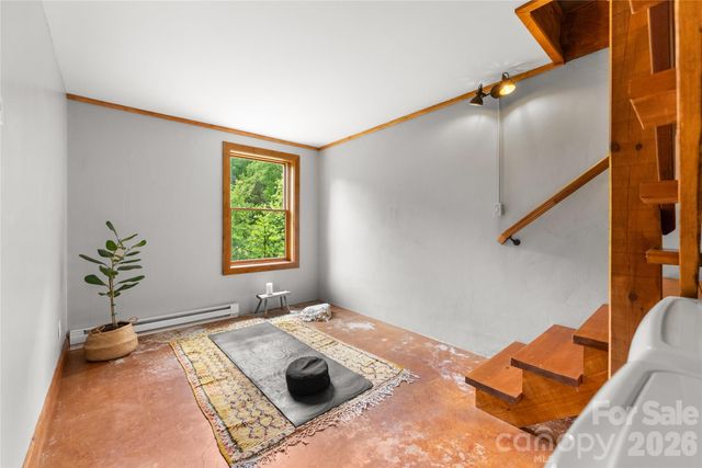 1146 Thomas Branch Road, Marshall, NC 28753