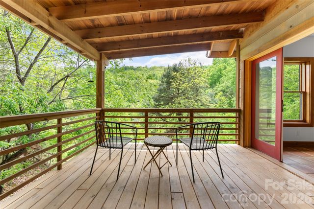 1146 Thomas Branch Road, Marshall, NC 28753