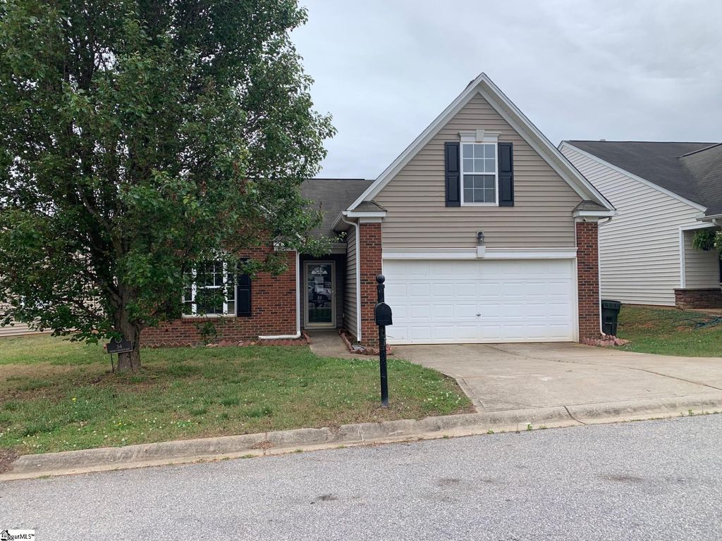 34 Hidden River Place, Greenville, SC 29605