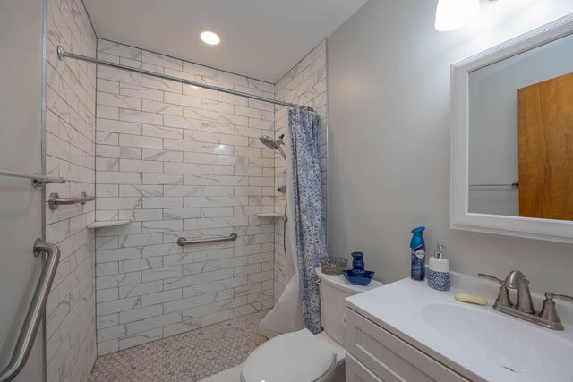 159 Idlewind Drive, Paris, KY 40361