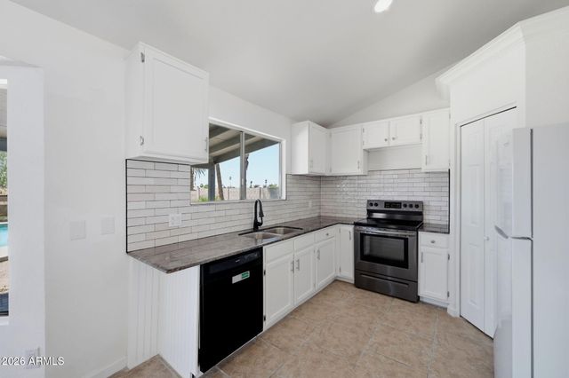 10097 W MARIPOSA Street, Phoenix, AZ 85037
