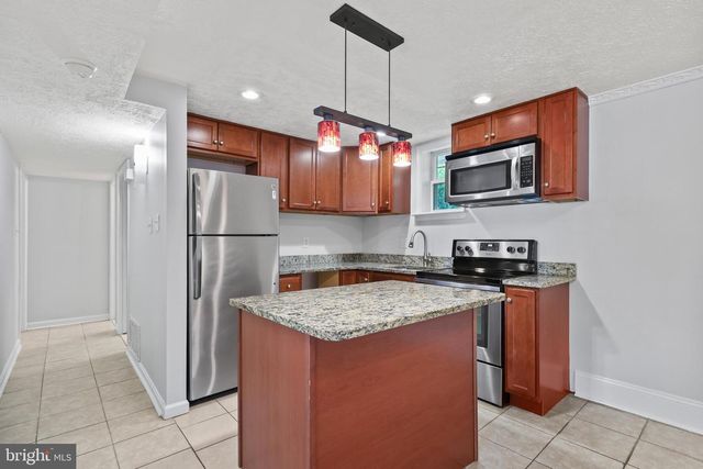 13724 LYNHURST DR, Woodbridge, VA 22193