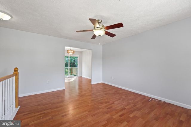 13724 LYNHURST DR, Woodbridge, VA 22193