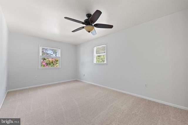 13724 LYNHURST DR, Woodbridge, VA 22193