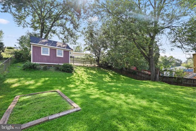 13724 LYNHURST DR, Woodbridge, VA 22193