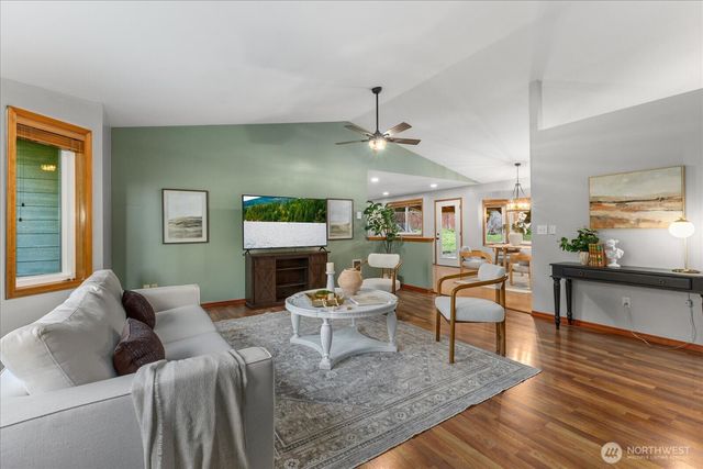 17818 108th Street SE, Snohomish, WA 98290