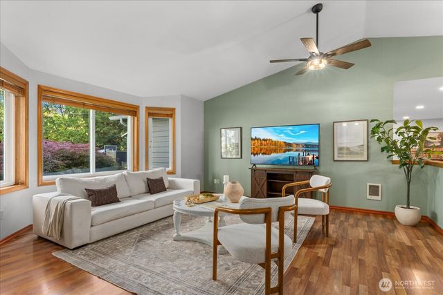 17818 108th Street SE, Snohomish, WA 98290