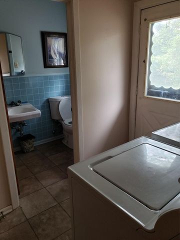 605 Cardinal Dr, Kerrville, TX 78028