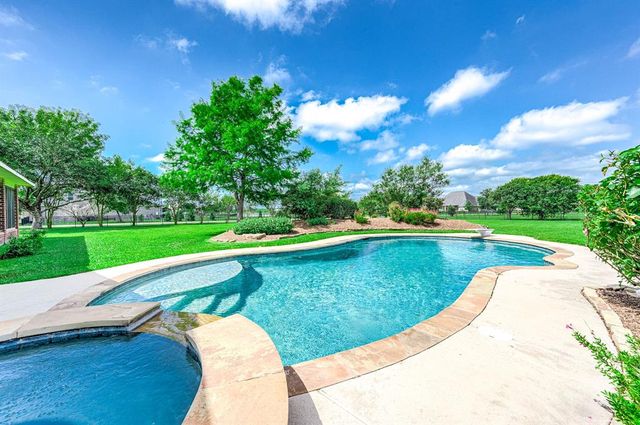 4703 Shadow Grass Drive, Katy, TX 77493