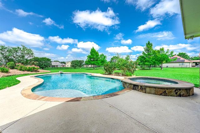 4703 Shadow Grass Drive, Katy, TX 77493